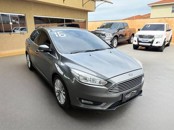 FORD FOCUS 2.0 TITANIUM SEDAN 16V FLEX 4P POWERSHIFT